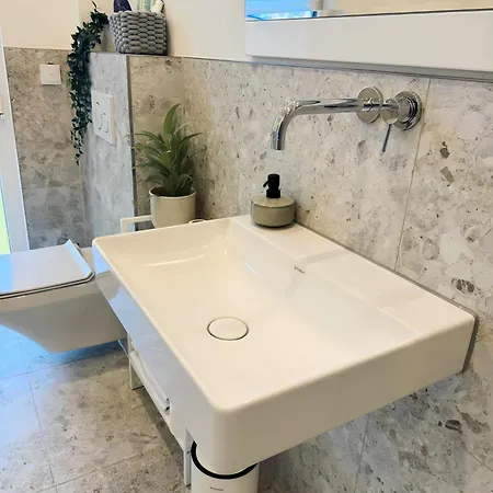 Sonniges Design-apartment Nahe Hamburg - Ruhe, Komfort & Kostenloses Parken Apartman *